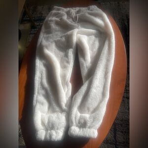 No Boundaries White Fuzzy Pajama Pants